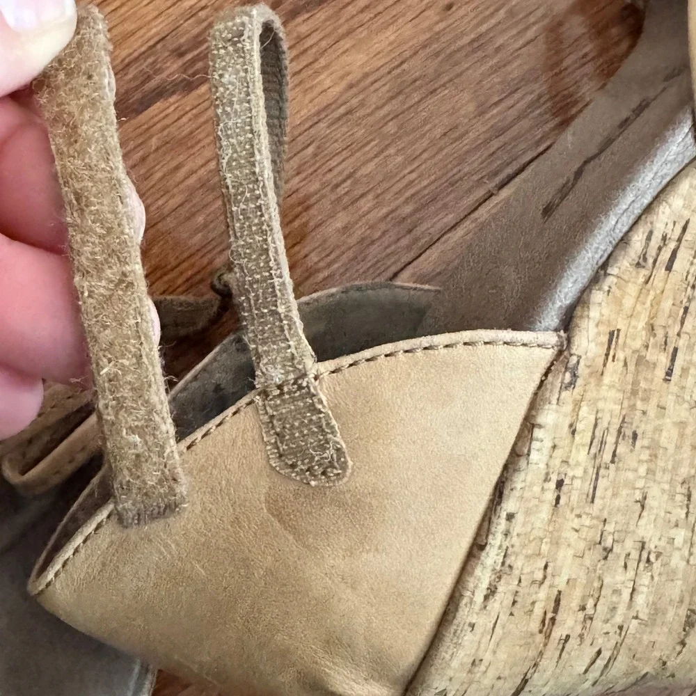 Teva Wedge Sandals Boho Chic Festival Tan Cork Ankle Strap Size 7 Travel Comfort